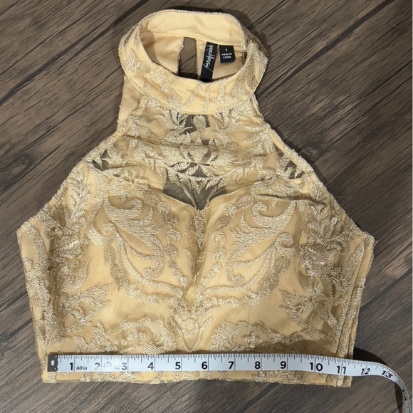 SPEECHLESS Size 1 Gold Cascade Formal Lace Sleevleess Midriff Halter Top. - Picture 4 of 10